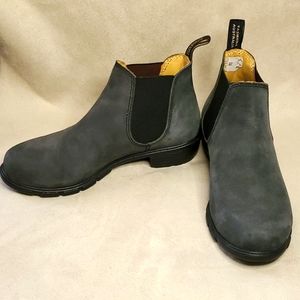 Blundstone boots size 6.5 women